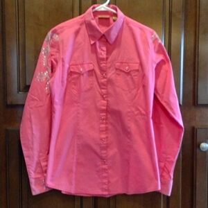 Wrangler Woman's blouse with Silver detailing on sleeves